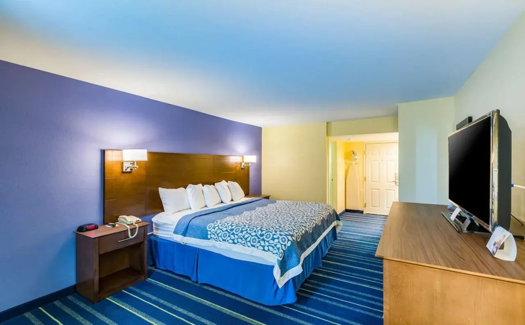 Days Inn by Wyndham Hartford/Closest Downtown
