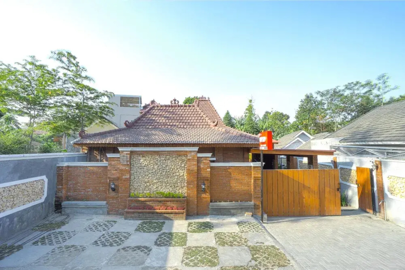 Oyo 1591 Ndalem Sidoarum Syariah