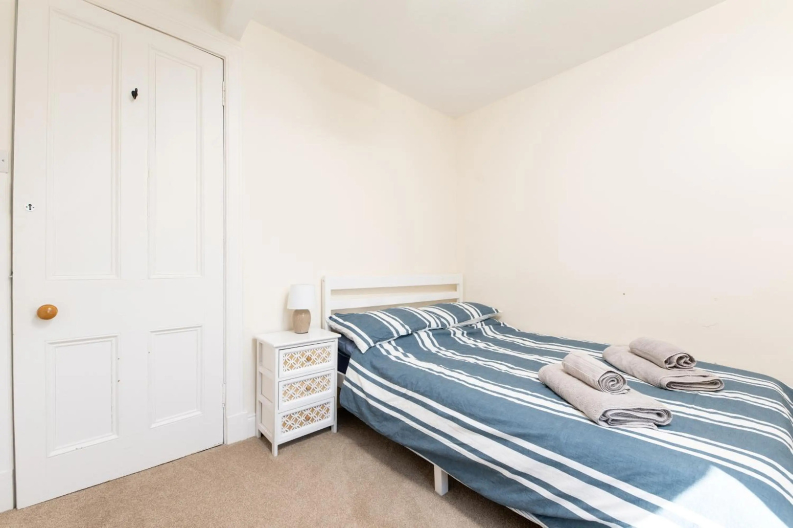 Seaview House - A Traditional Home by the Beach