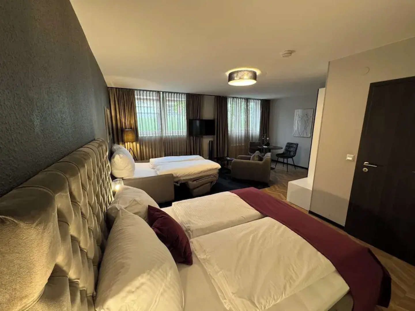 V Business Living Appartment