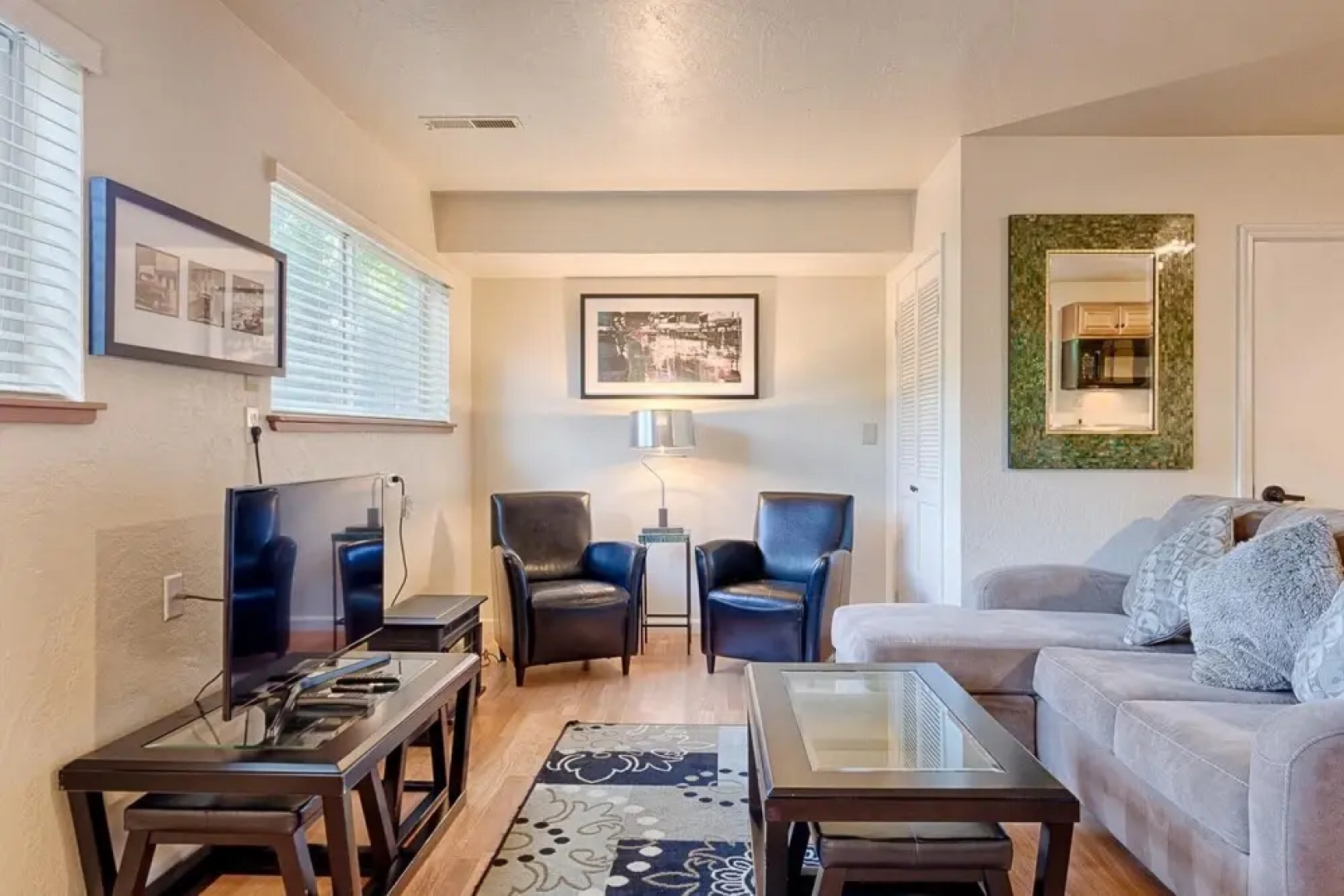 Moon River Redwoods Hot Tub BBQ Game Room Close to River