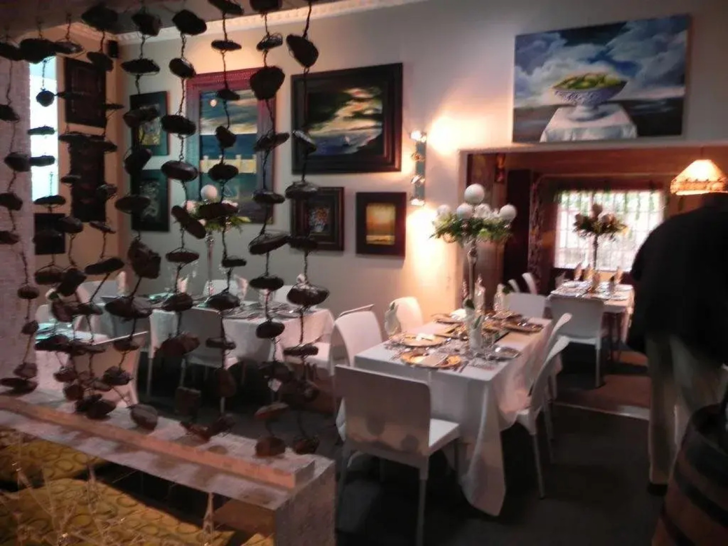 44 On Ennis Guest Lodge and Restaurant