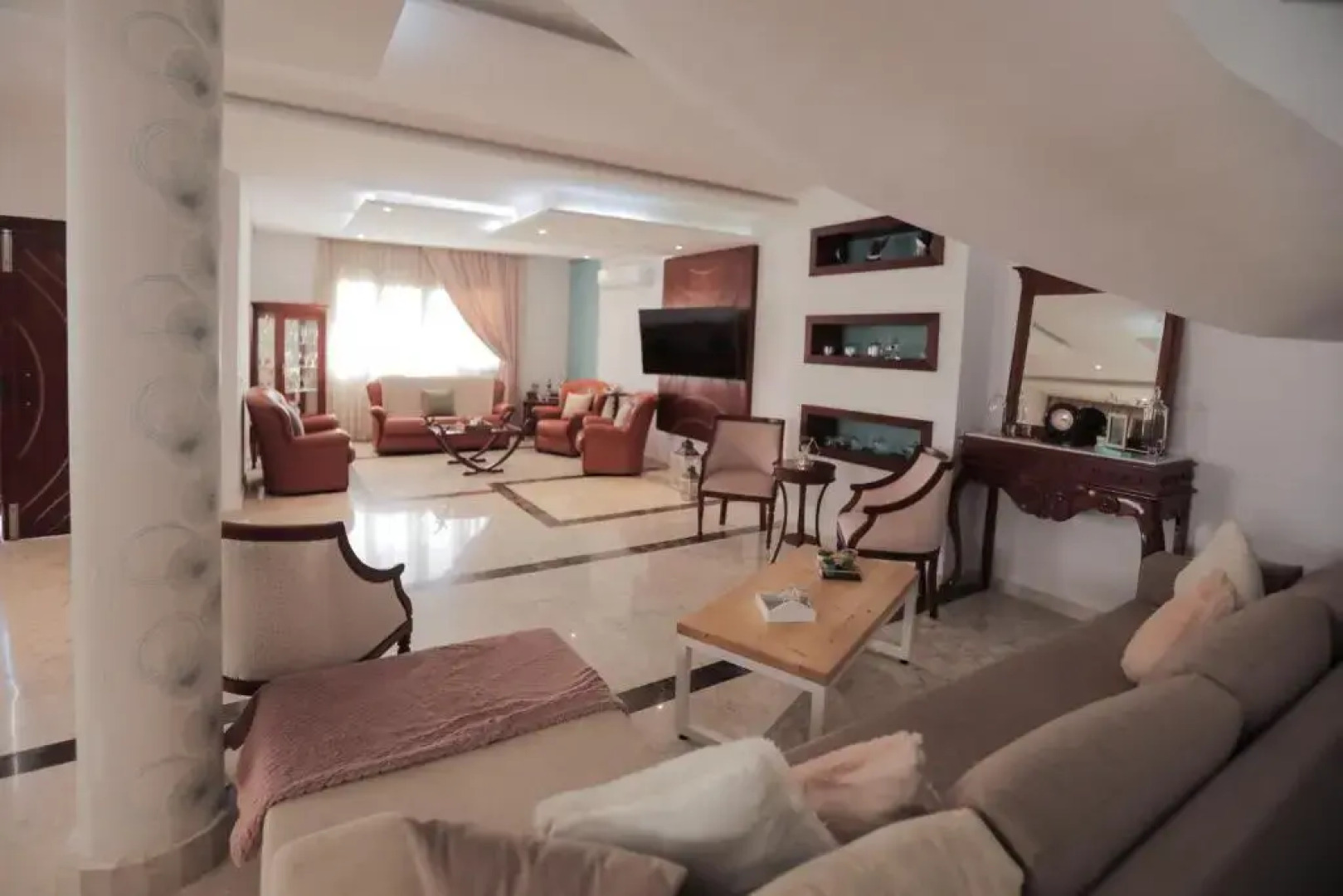 Magnifique Villa Avec Piscine, Pour Vos Vacances !