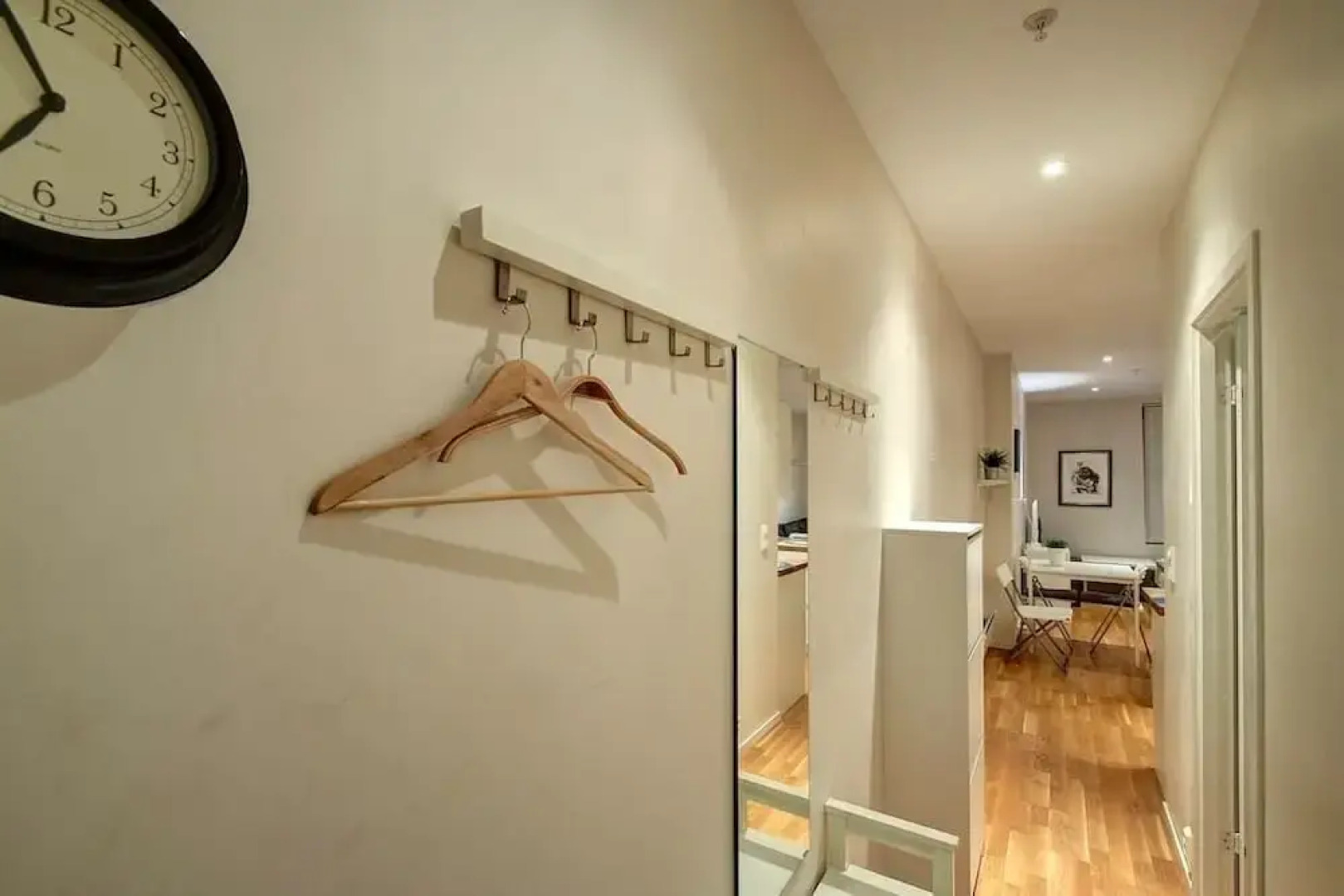 Modern Apartment With Balcony