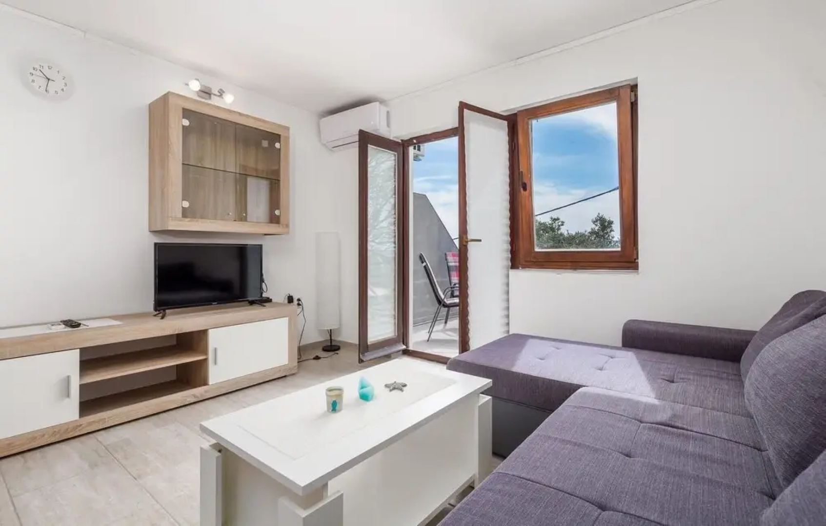 Beautiful Apartment in Baric Draga With 1 Bedrooms and Wifi