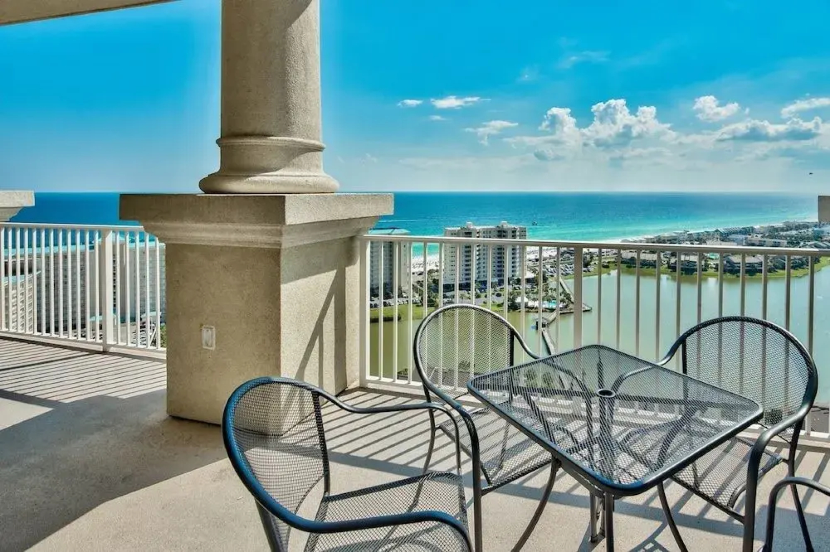 Seascape Penthouse #2309 - 3 Br condo by RedAwning