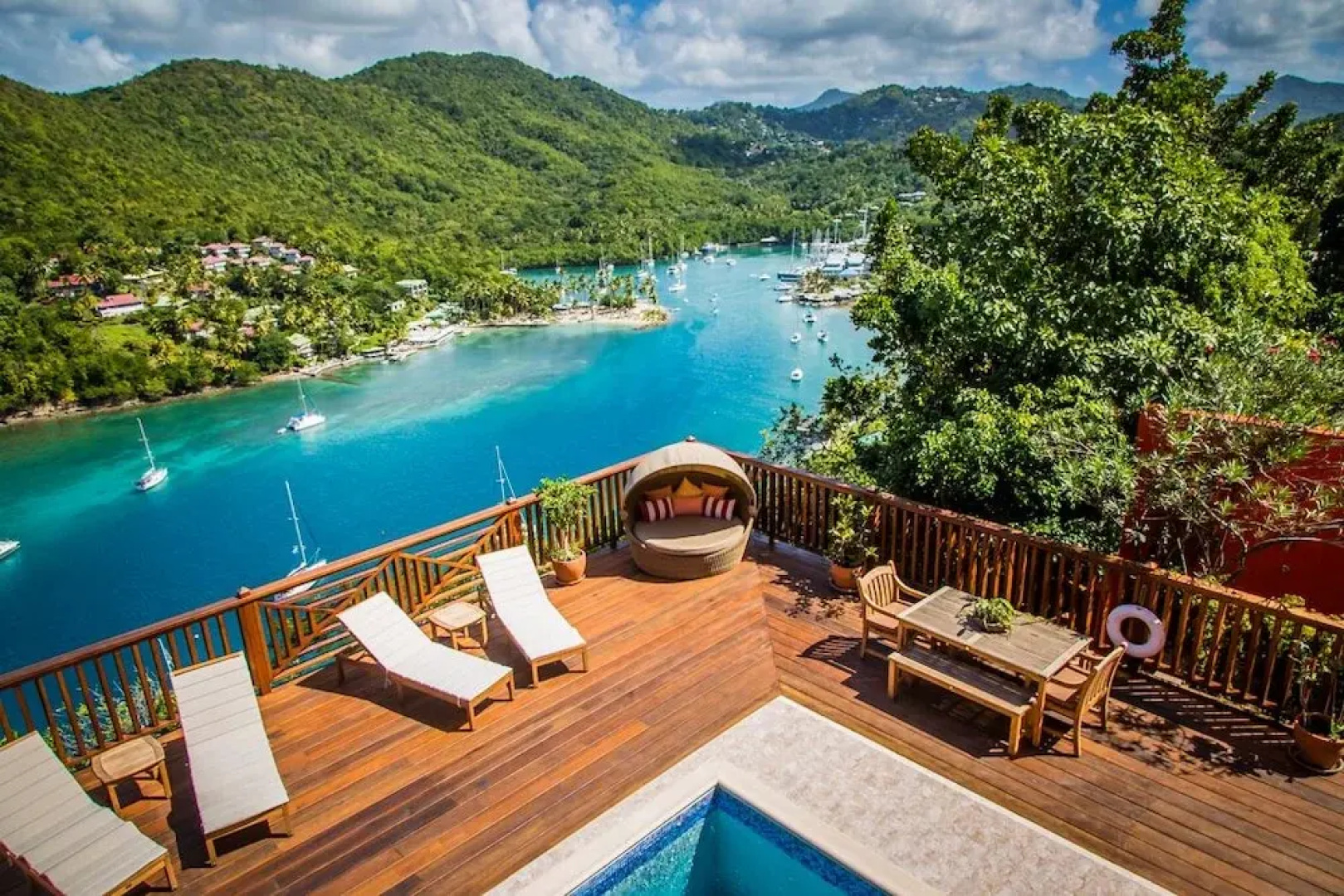 The Villa On The Bay