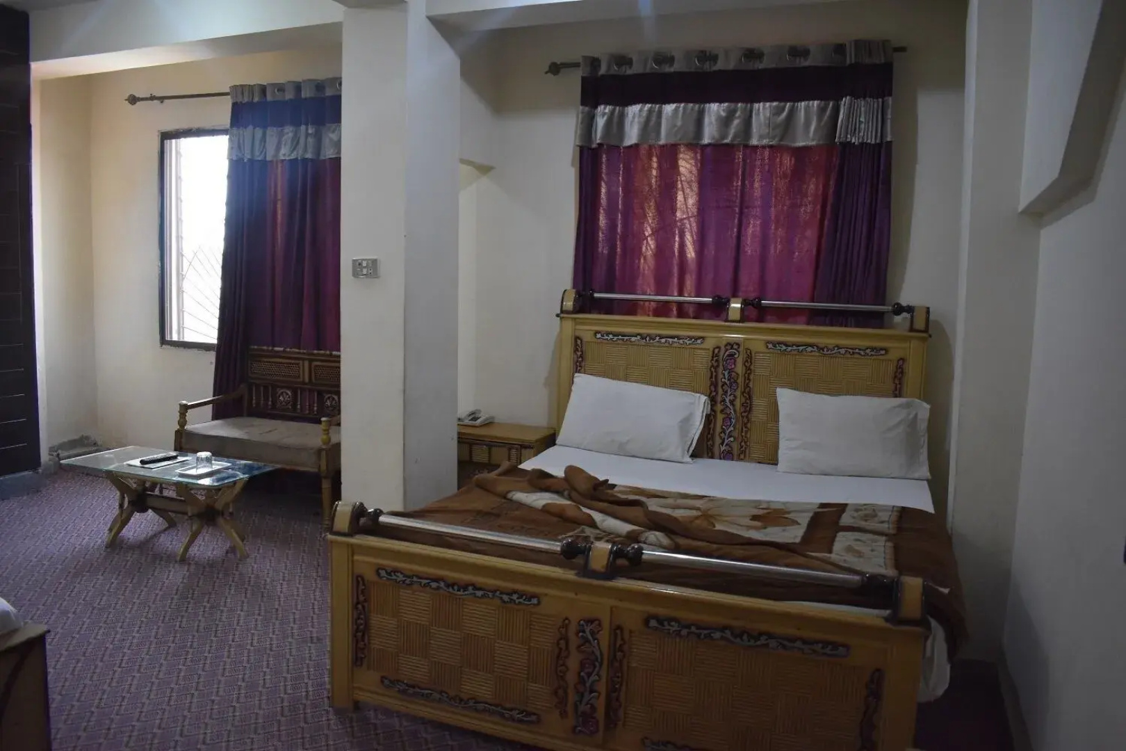 Hotel Kashmir International