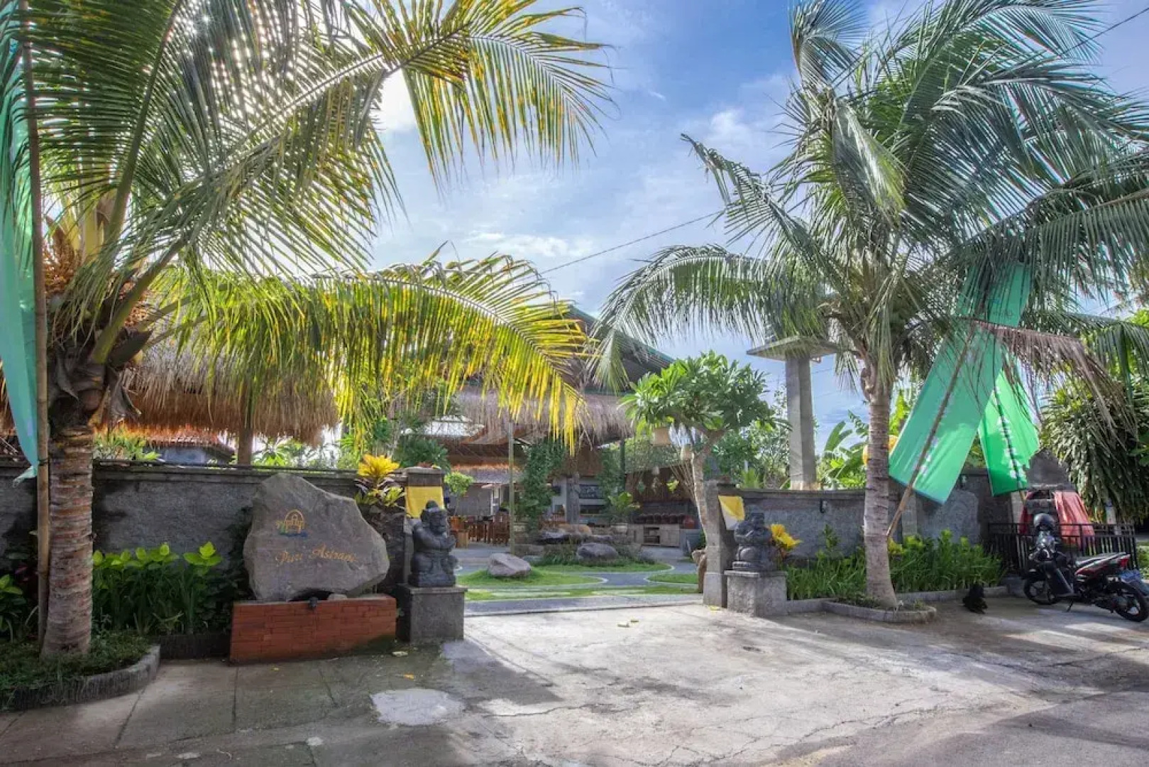 Puri Astrani by WizZeLa