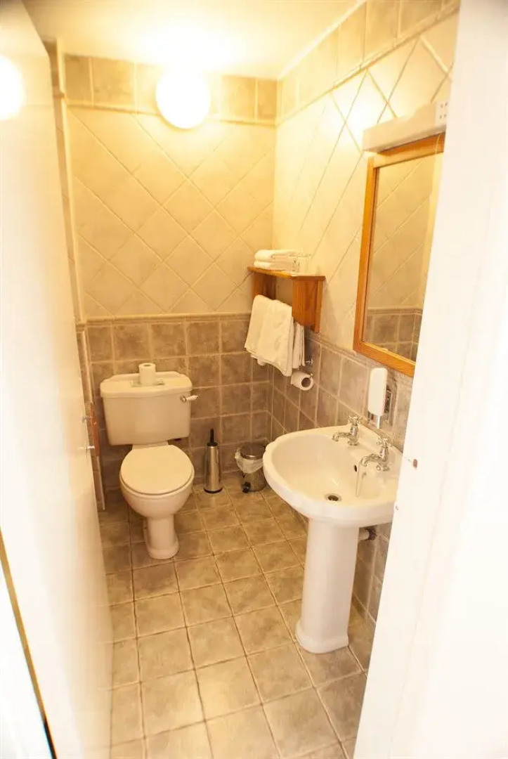 Alcock & Brown Hotel