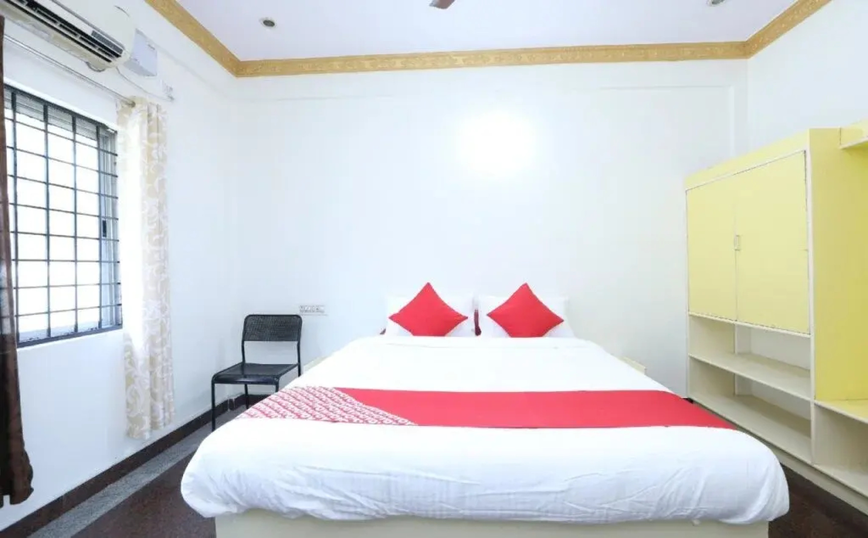 Riviera Residency by OYO Rooms