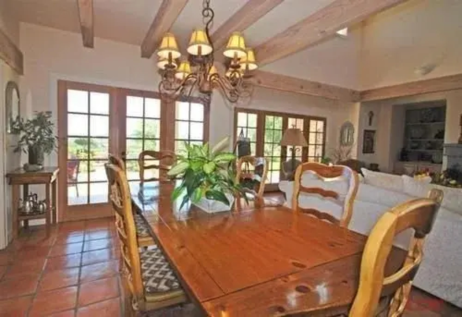 Wellsona Vineyard 3 Br home by RedAwning