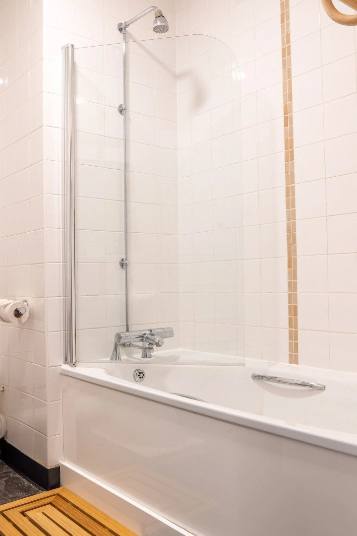 Hartford Hall on School Lane