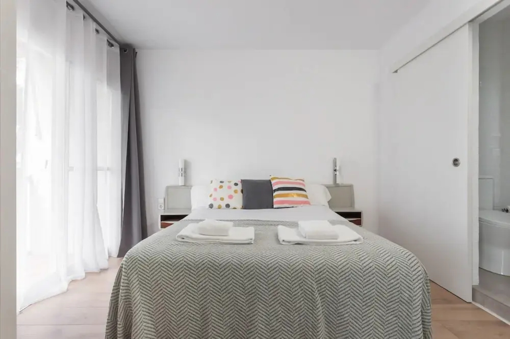 Sybaris Be my Guest Castelldefels