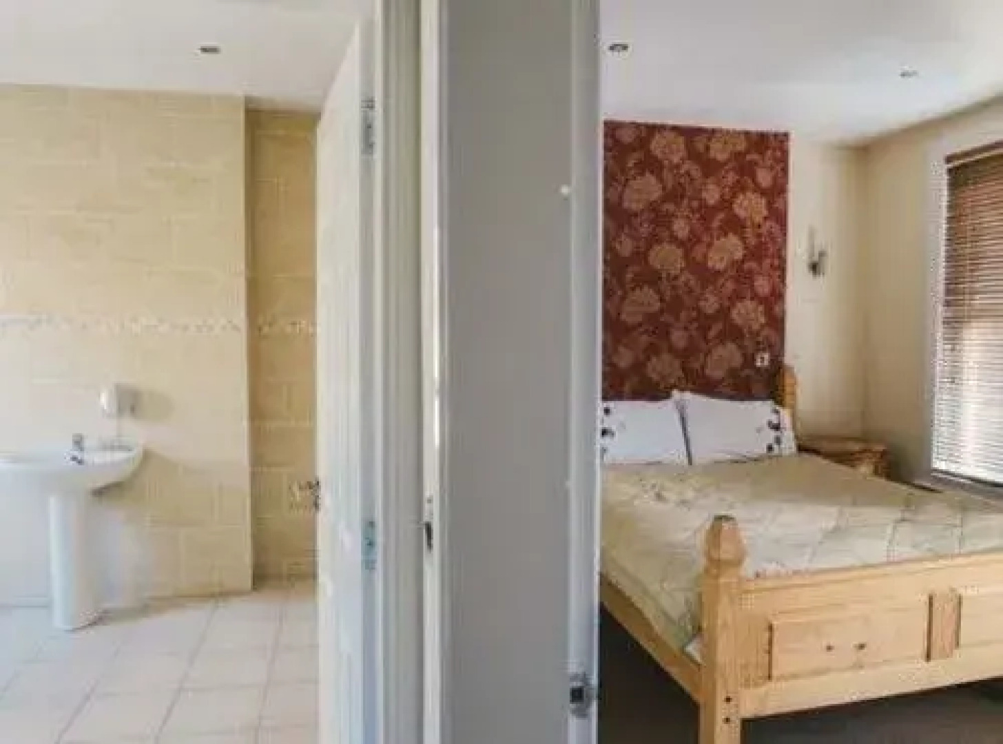 Ferryquay Gate House