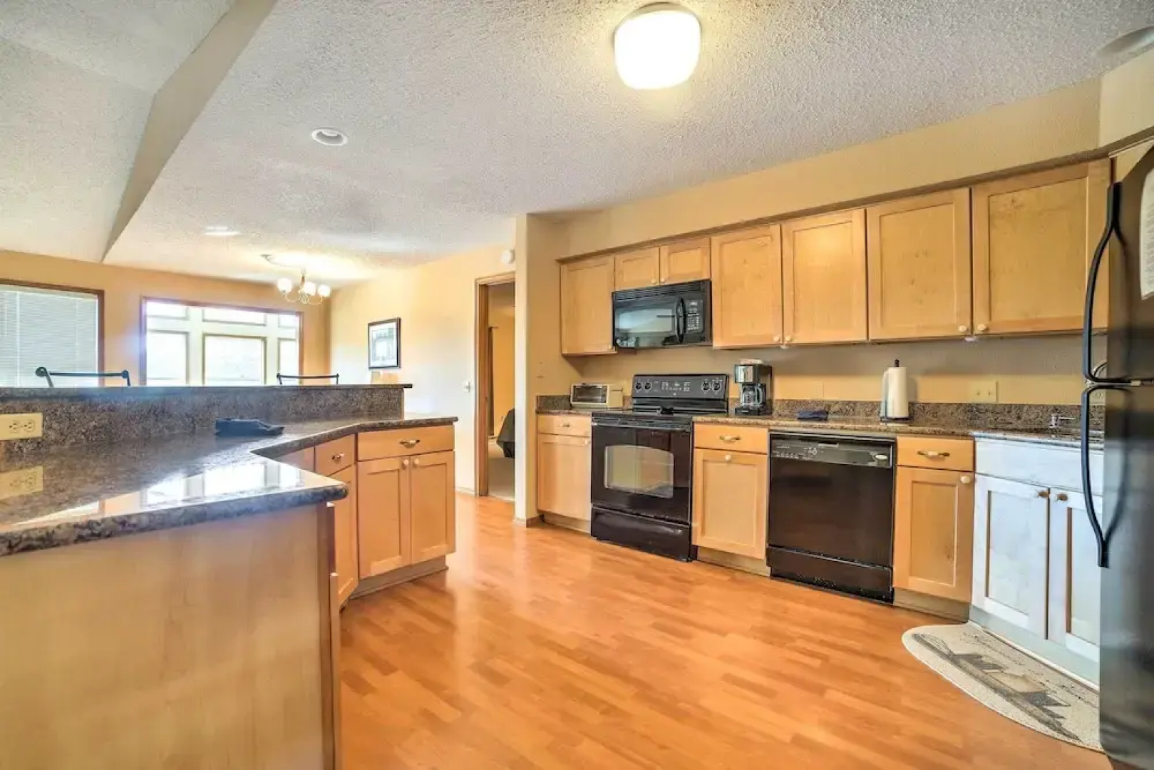 Holiday Island Home w/ Patio + Golf Course View!