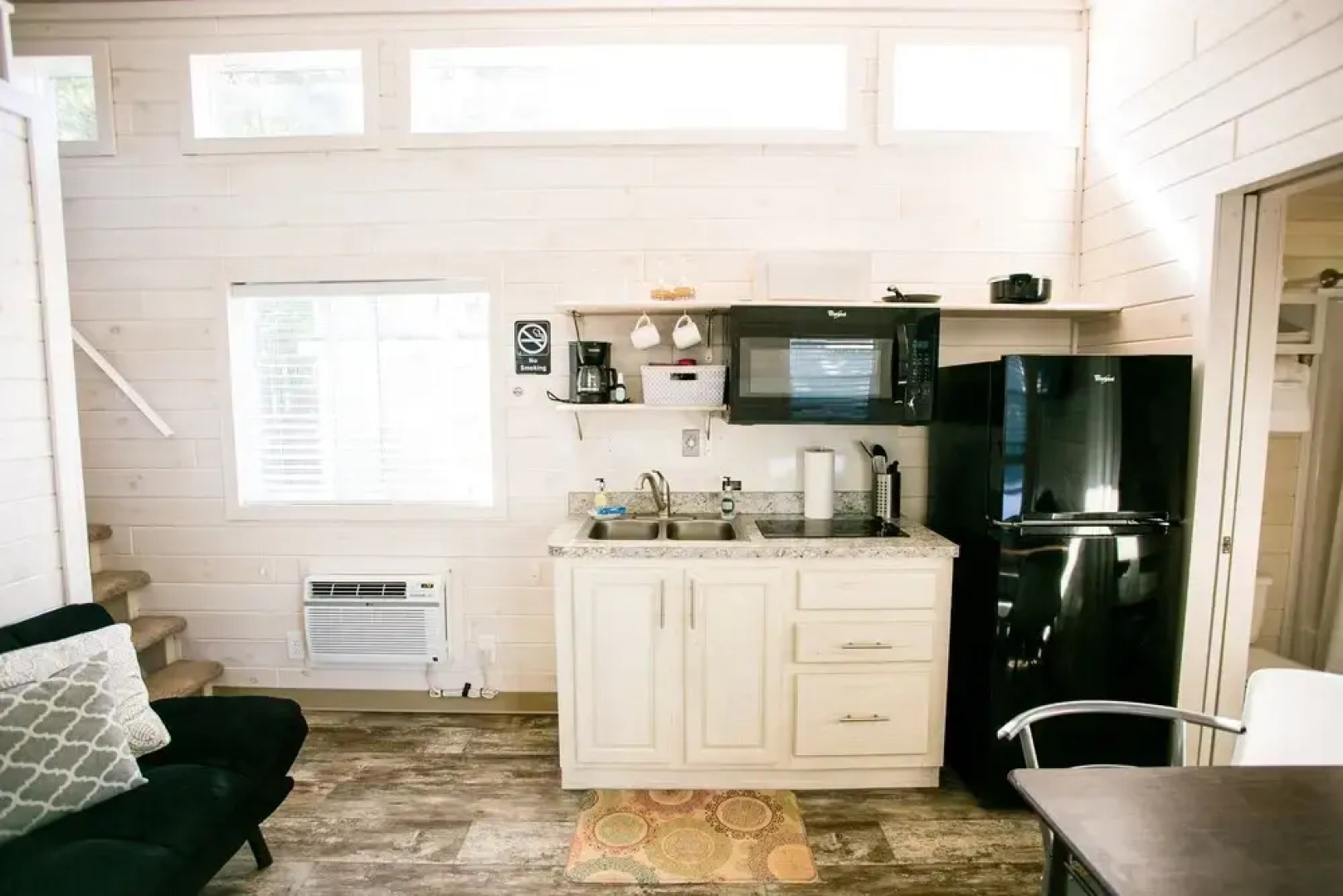 Waterview Family Style Two Bedroom Cabin #6 at Long Cove Resort by Redawning