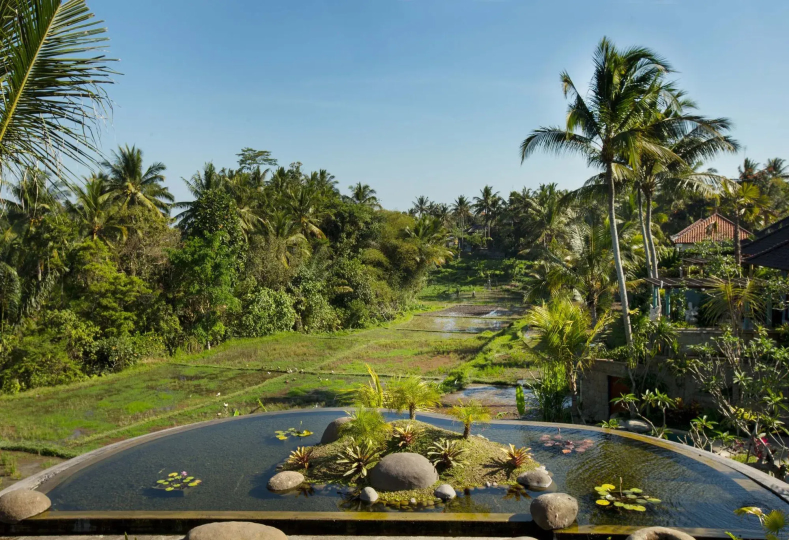 Отель Dwaraka The Royal Villas