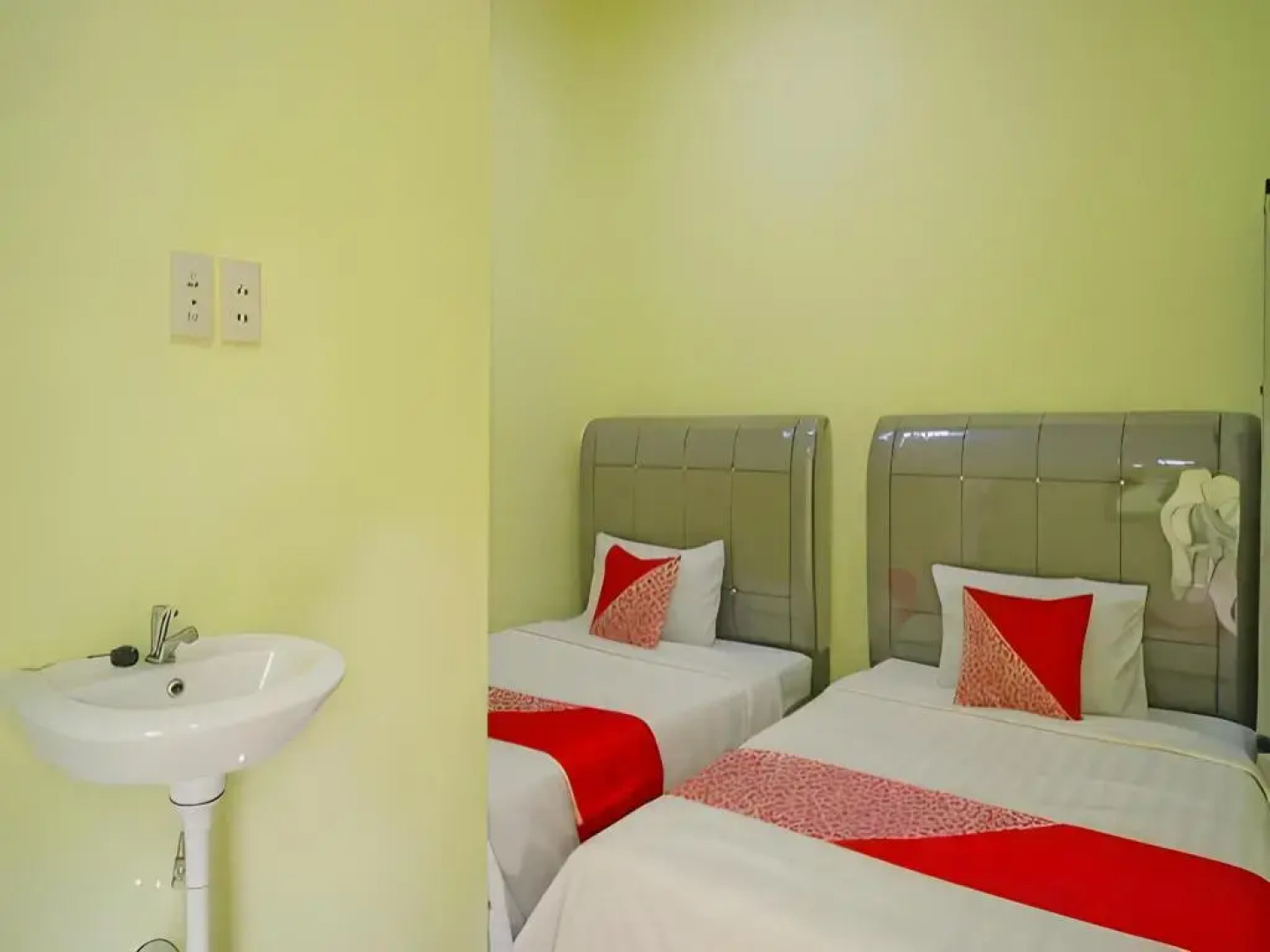 Hotel O Balige City Near Tugu Juara Monang