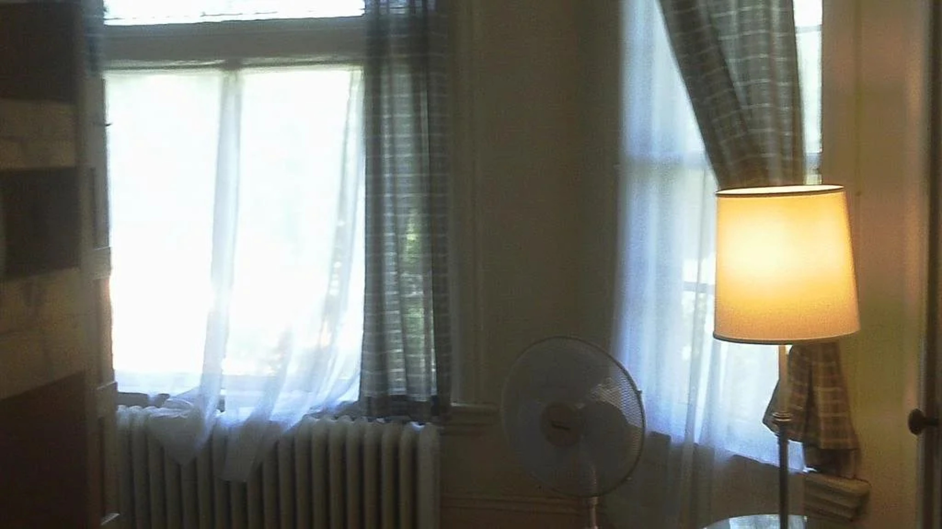 HI - Syracuse, Downing International Hostel