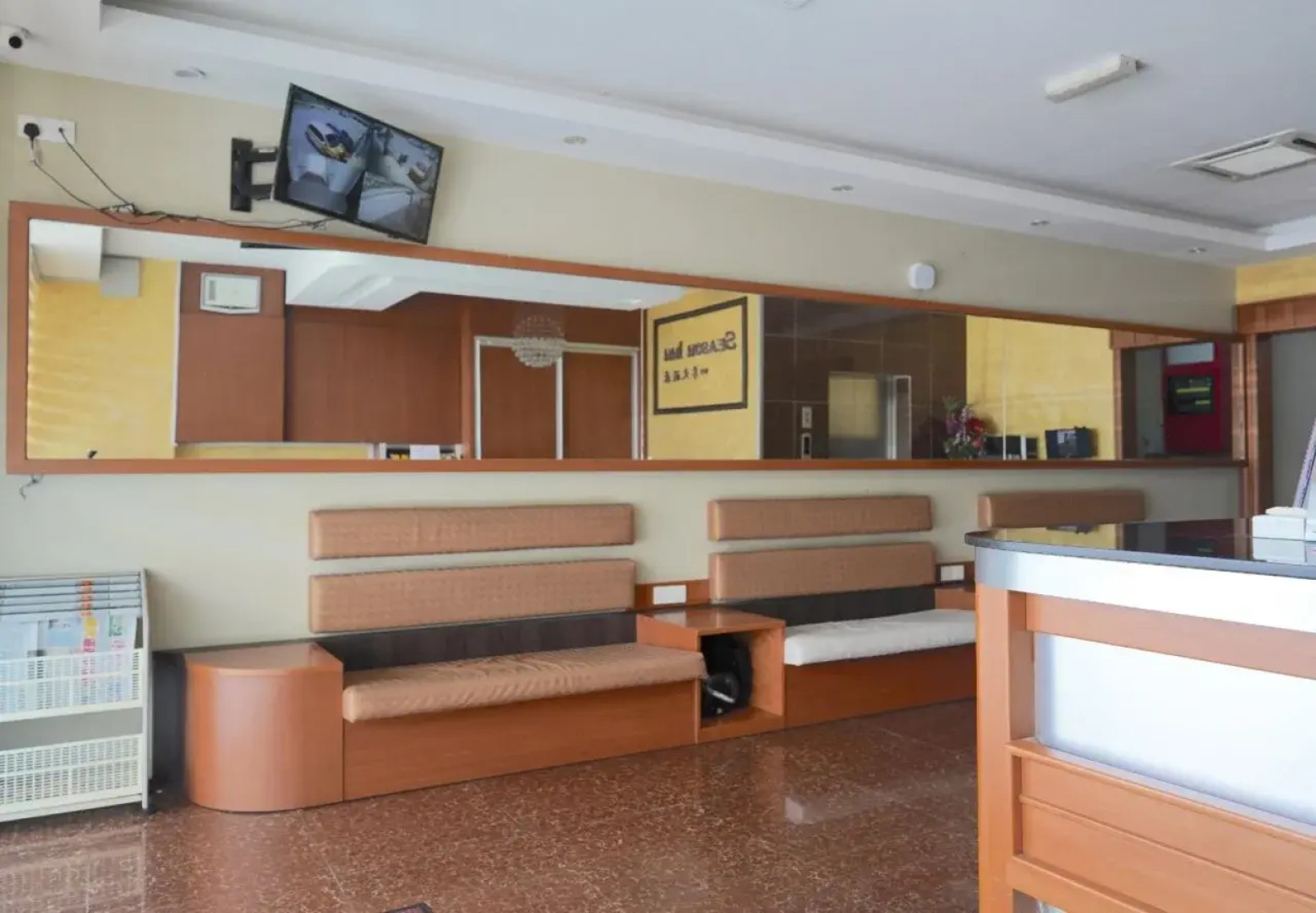 OYO 43987 Season Inn