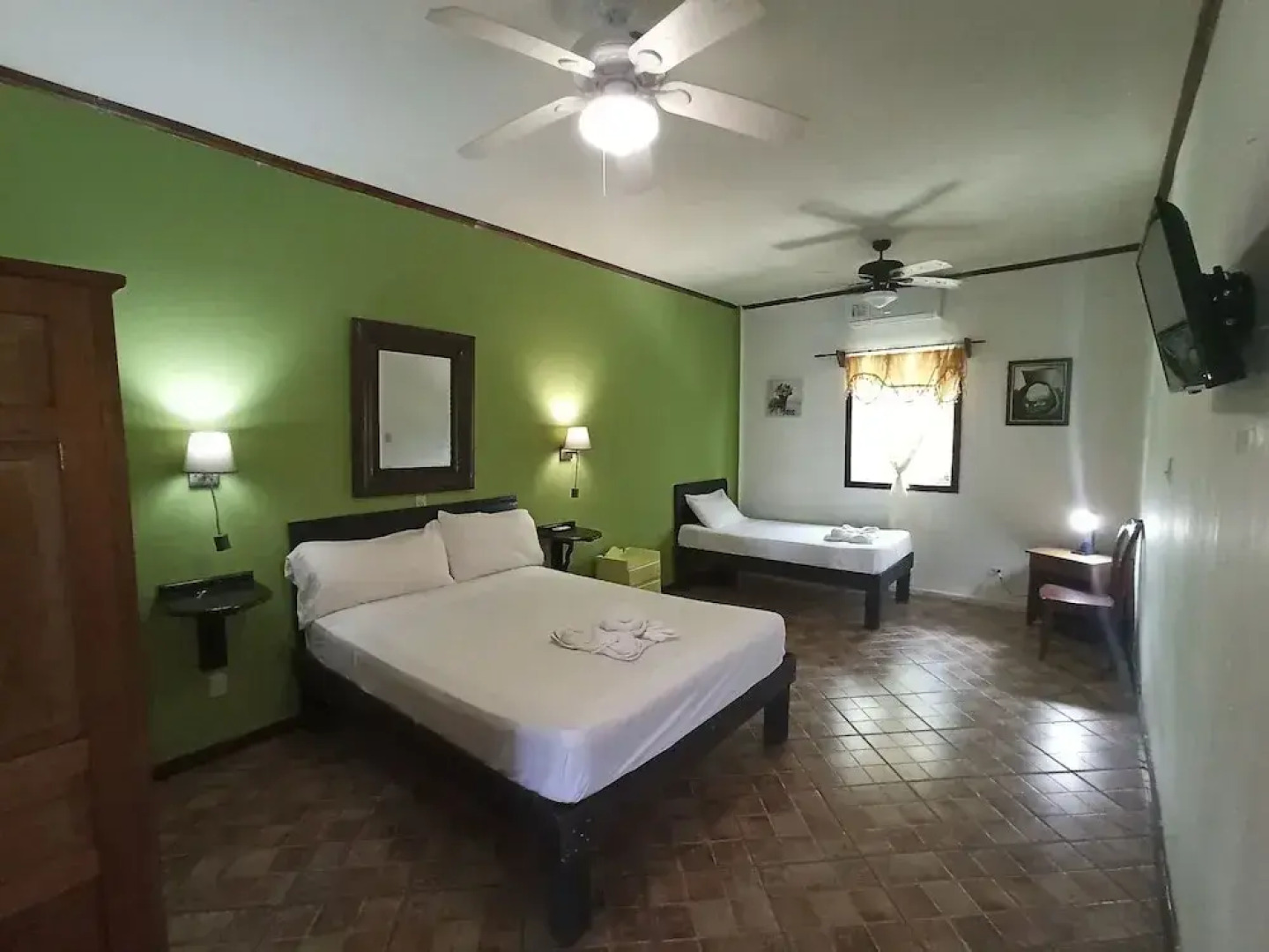 Los Balcones Over The Sea Hotel