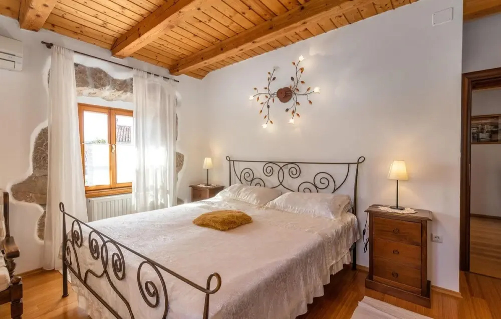 Beautiful Home in Malinska With Wifi and 3 Bedrooms