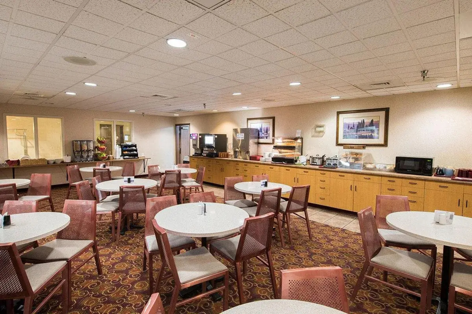 Crystal Inn Hotel & Suites Great Falls