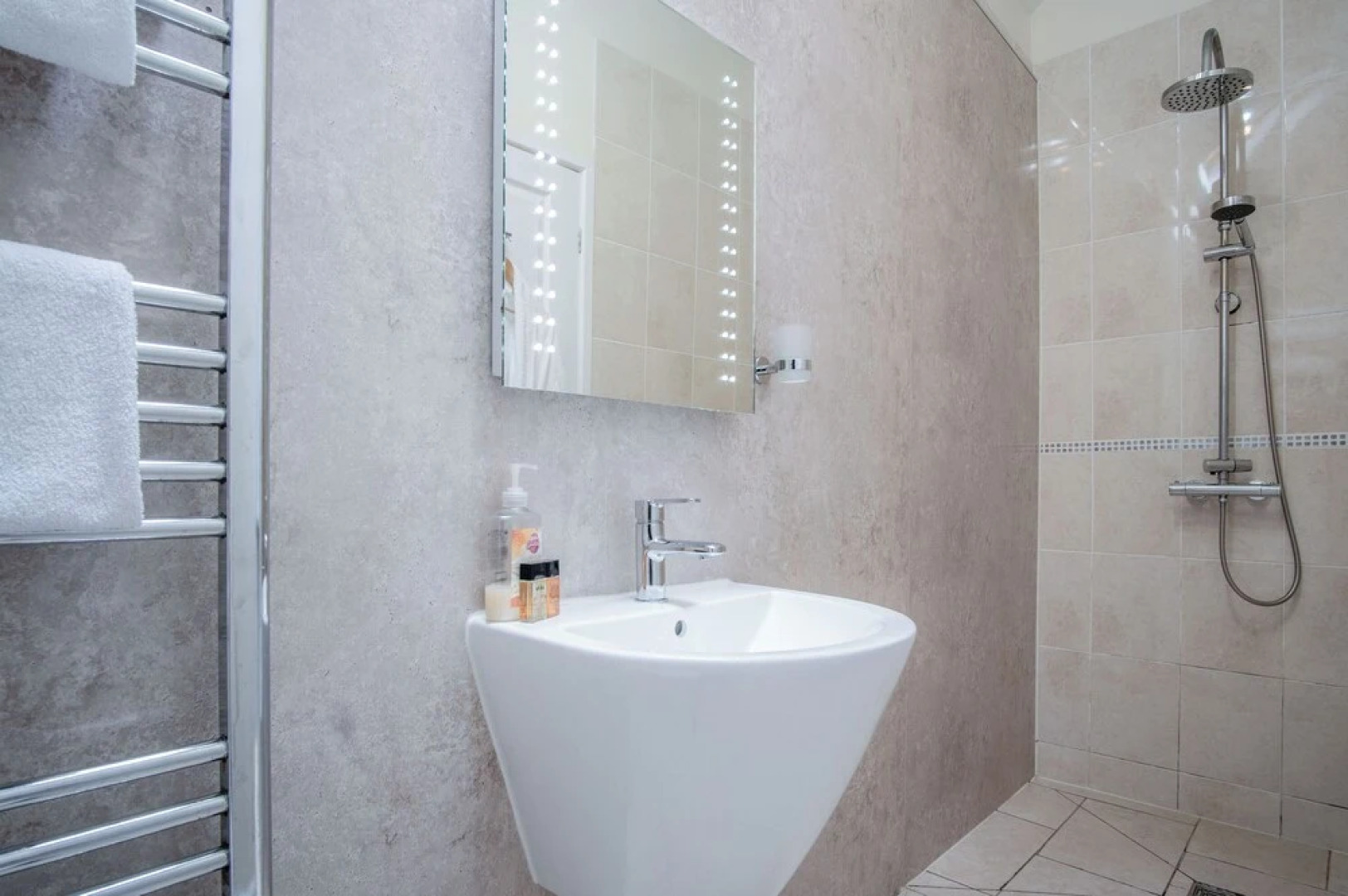 Gofan - 1 Bedroom Studio - St Ishmael's