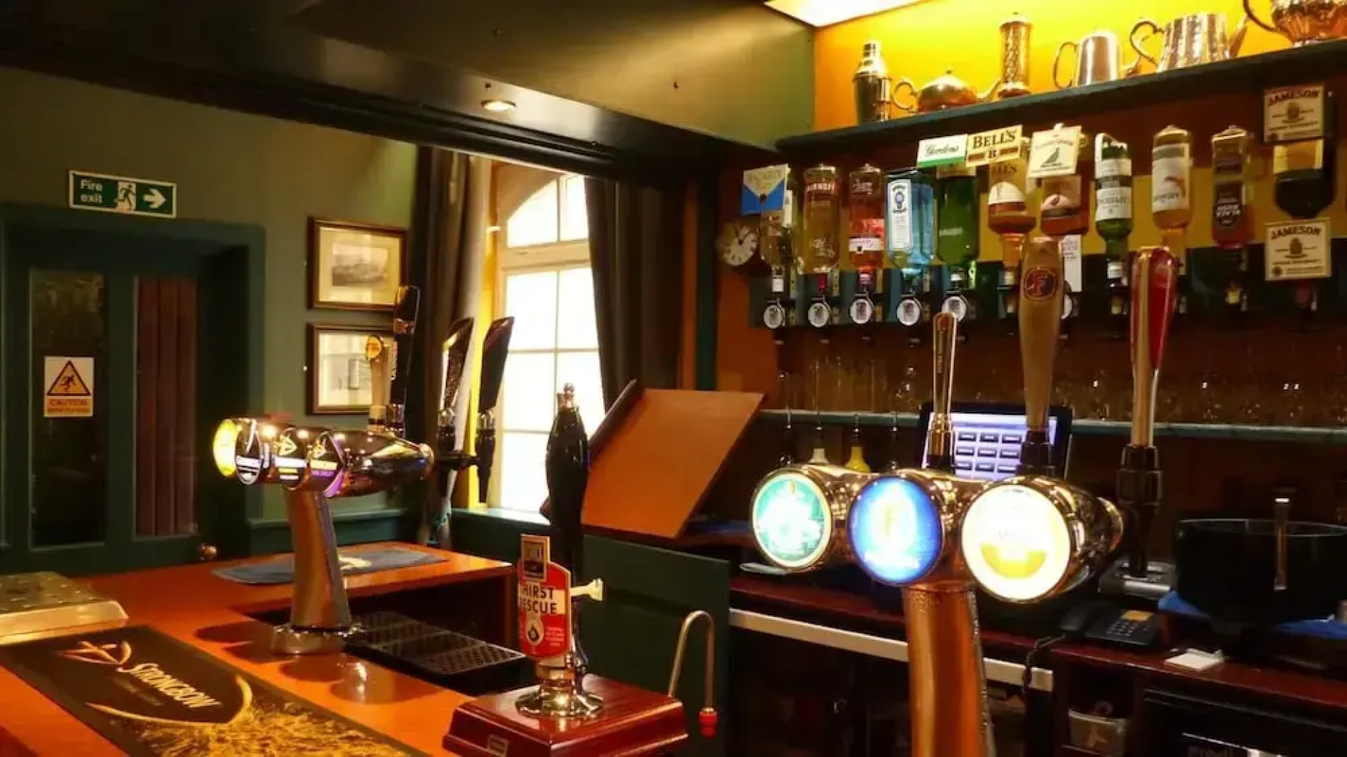 The Waverley Hotel