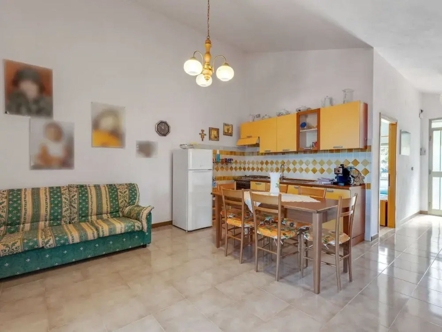 Lovely Holiday Home in Tresnuraghes near Sea