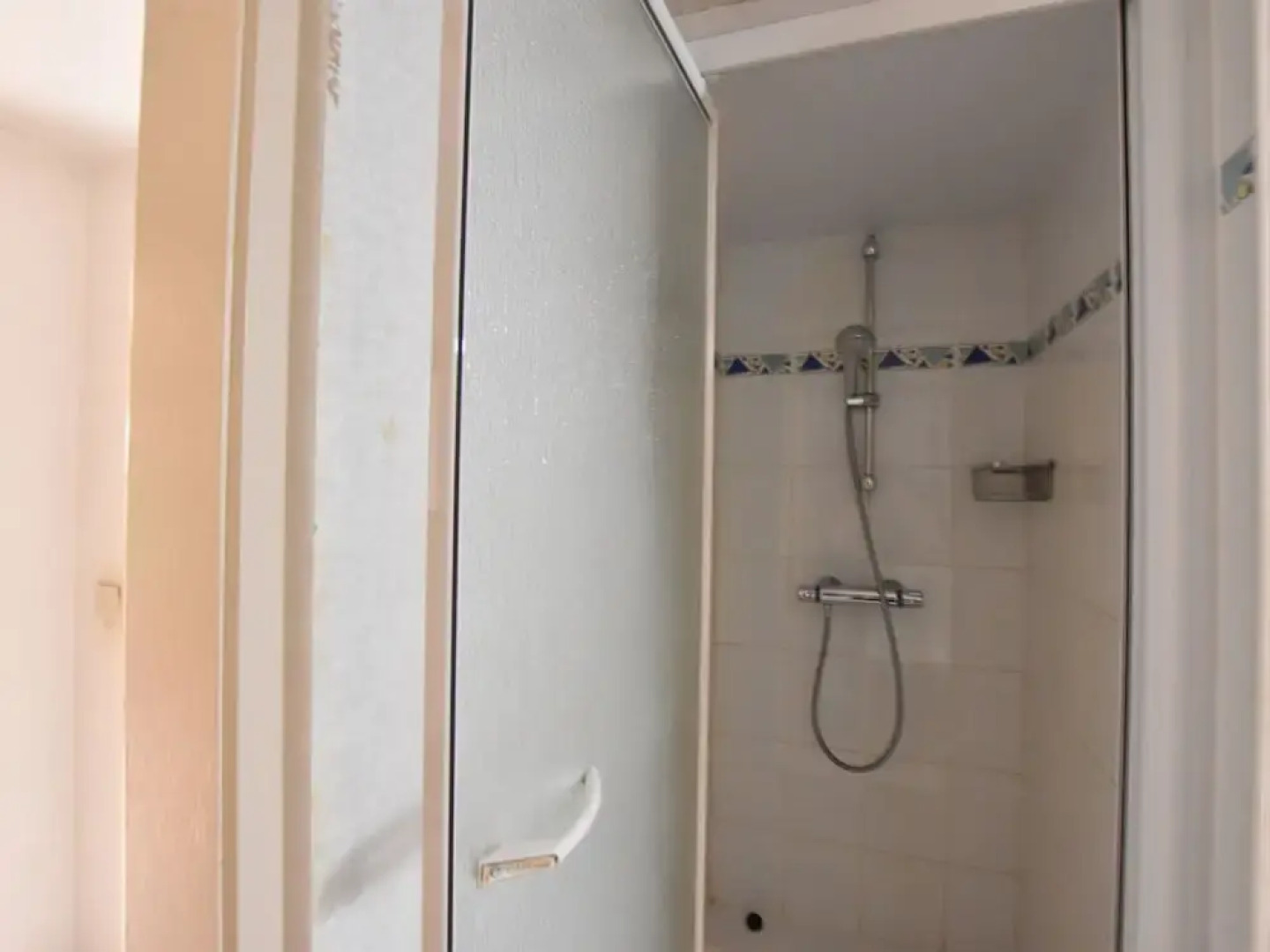 Secluded Holiday Home in Oostende with Garden