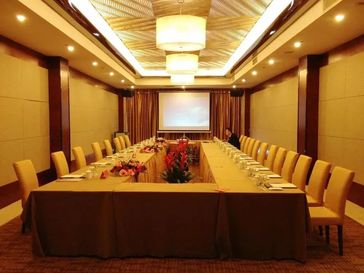 Inzone Galand Hotel Qingzhou