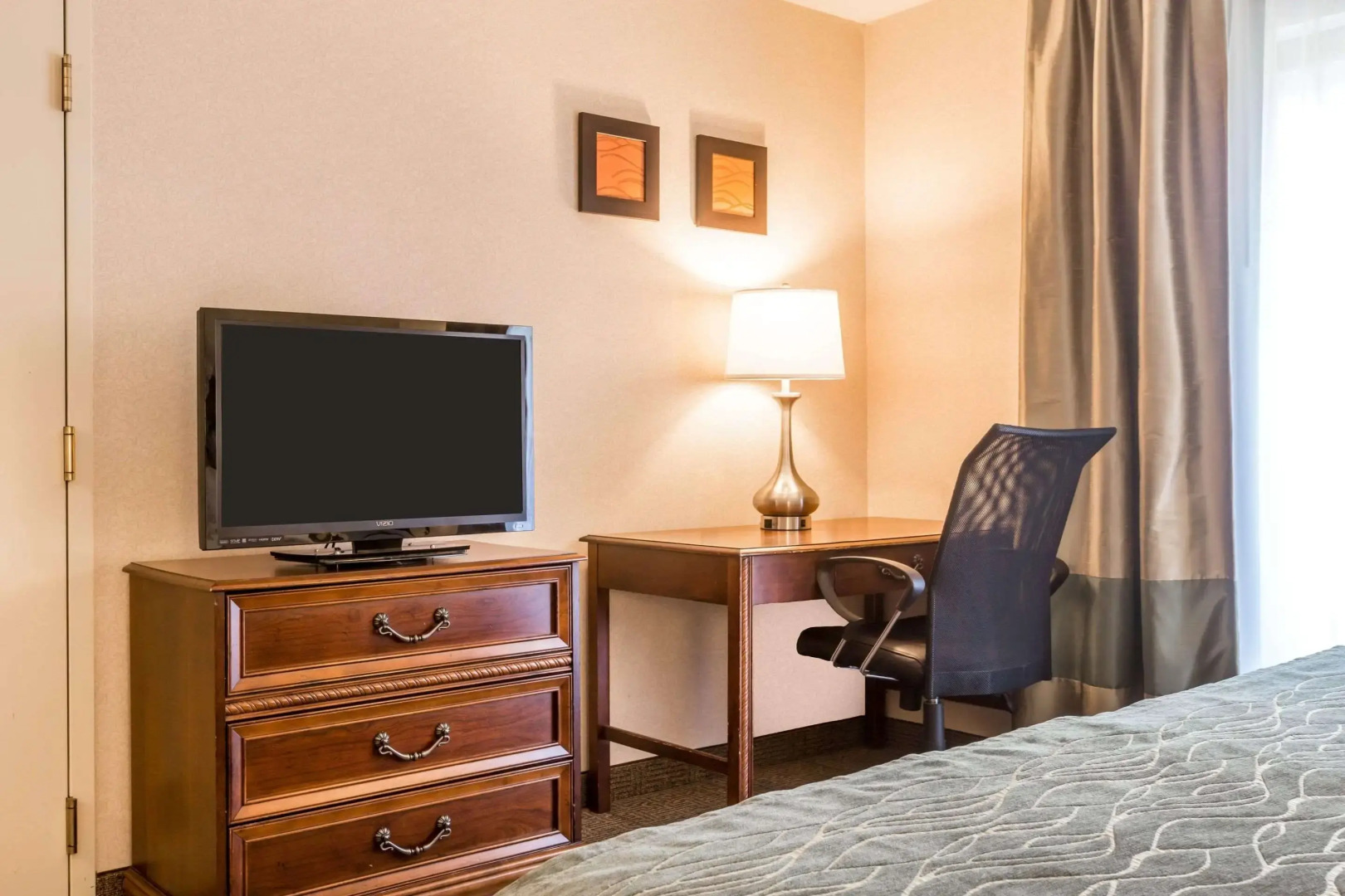 Comfort Inn & Suites South Burlington near University