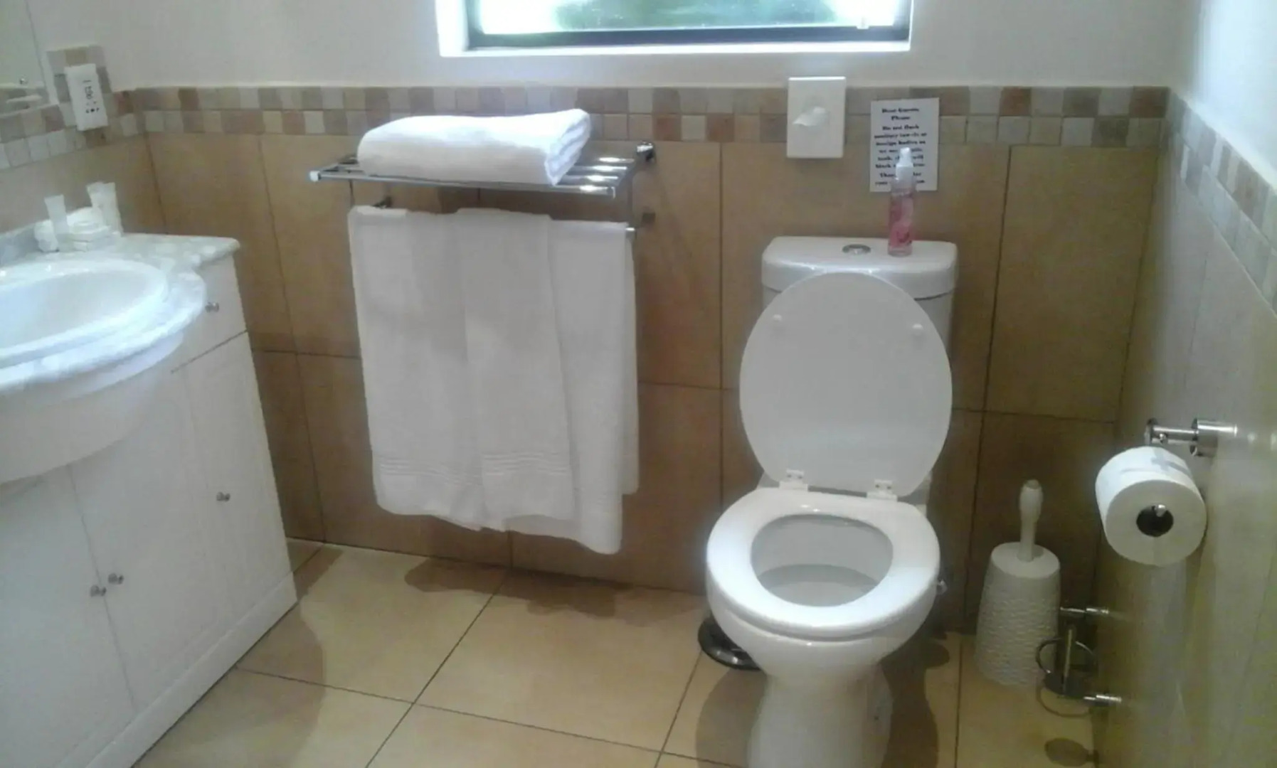 Hoyohoyo Chartwell Lodge