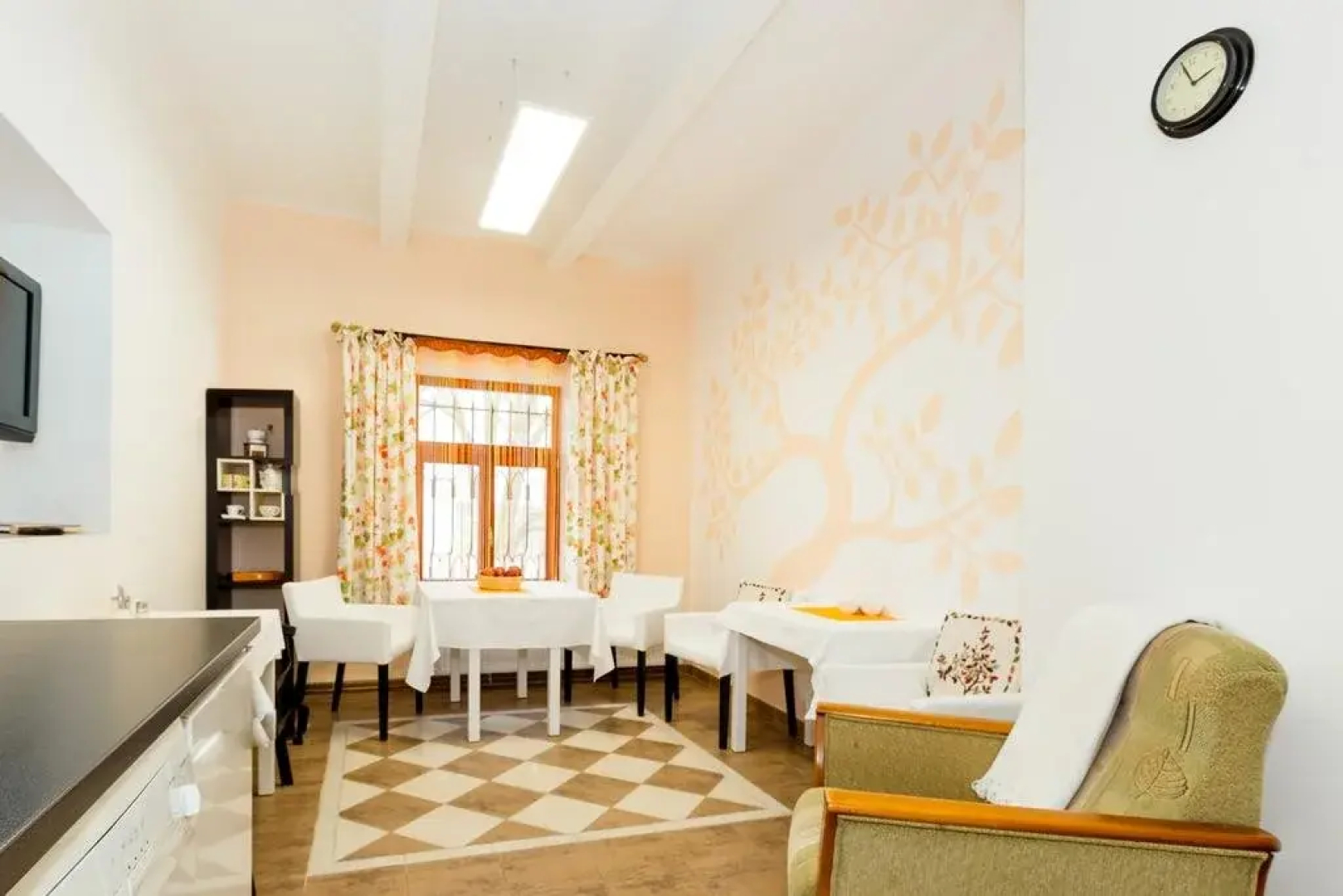Pštrossova Vila - u klášterní zahrady