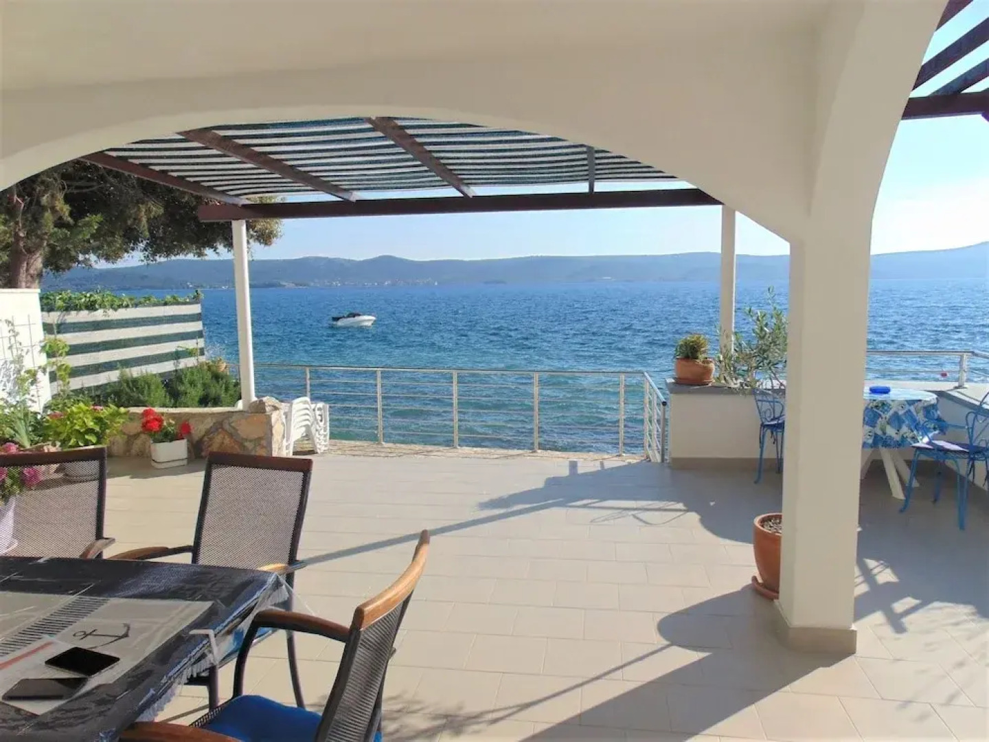 Amazing 2 Storey Holiday Home With 120m Roof Terrace, Directly on the Beach