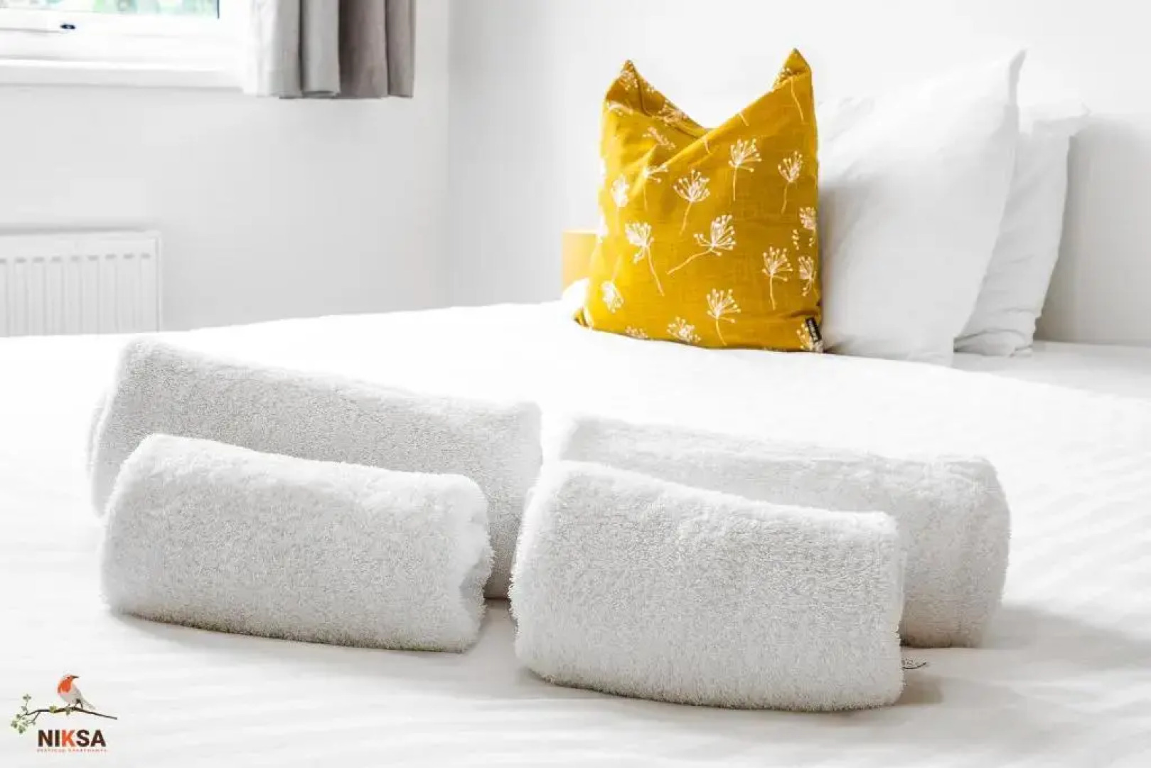 NIKSA Serviced Accommodation - 3 bedroom house