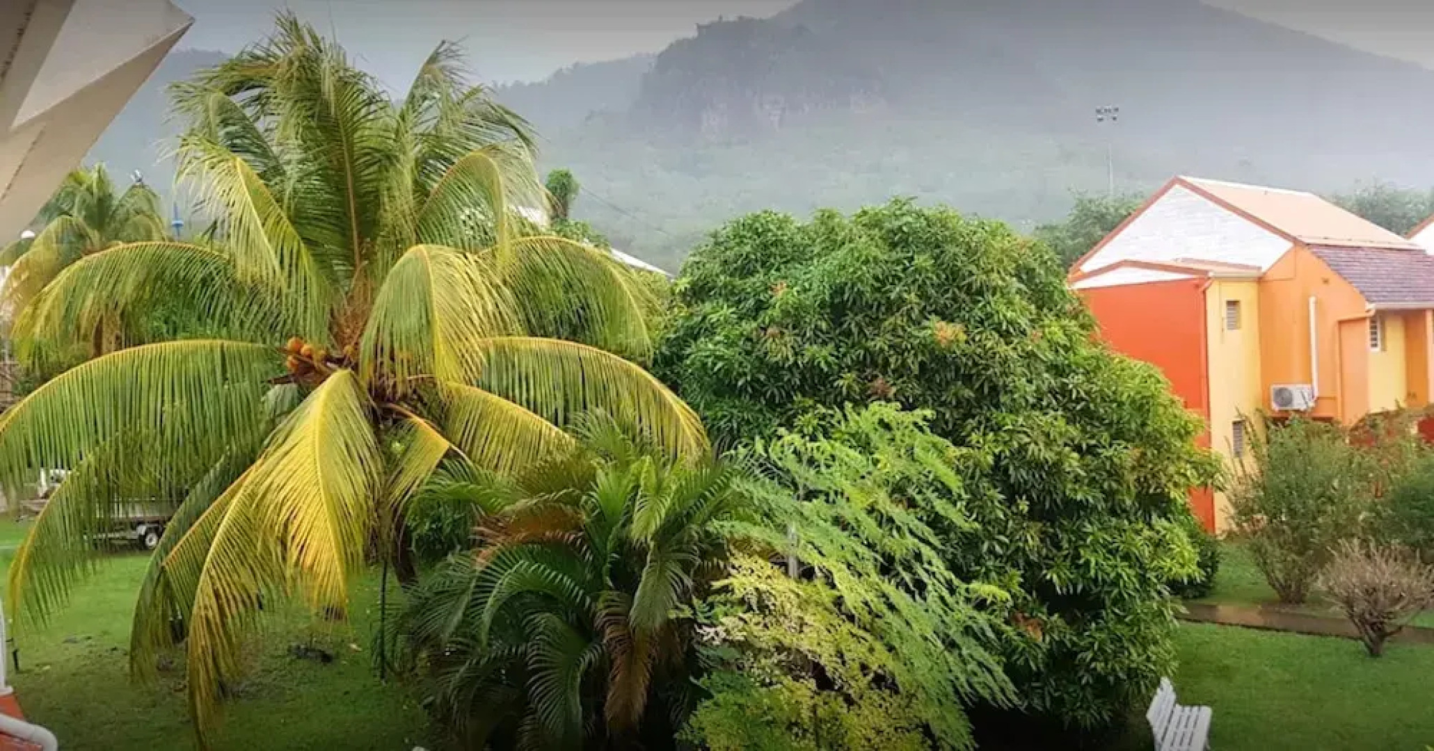 Studio in Les Anses-d'arlet, With Wonderful Mountain View, Enclosed Garden and Wifi