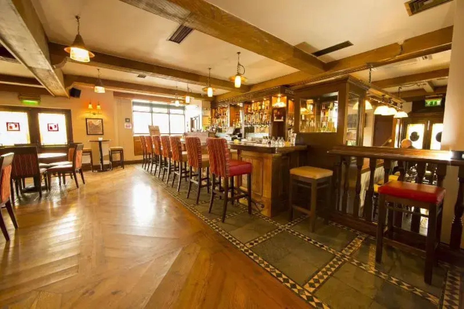 Riverside Suites Hotel