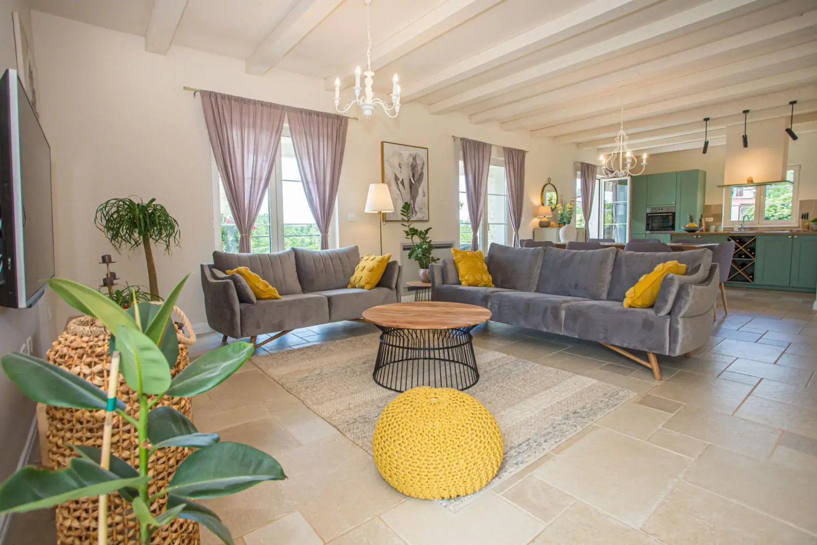 Vita 5 in Visnjan with 4 bedrooms and 4 bathrooms