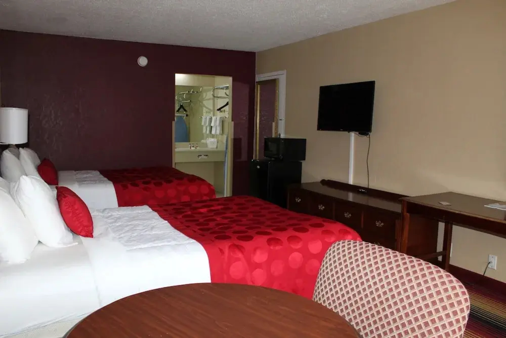 Ramada Perry Near Fairgrounds