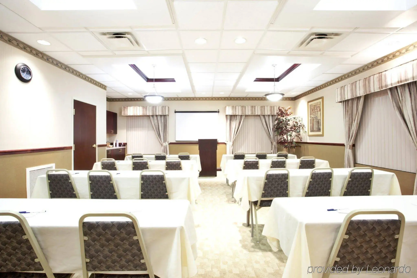 Holiday Inn Express Hotel & Suites Christiansburg by IHG