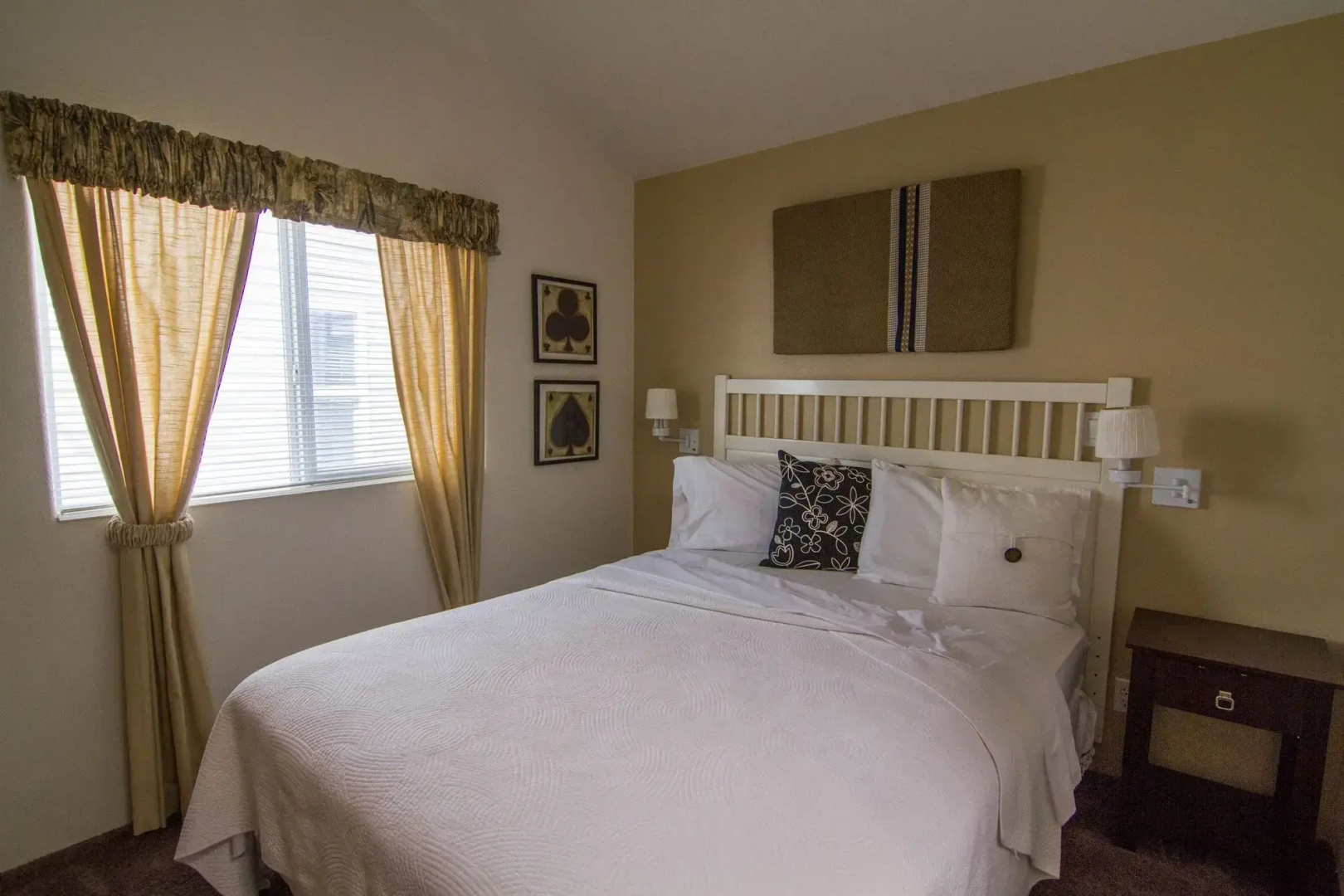 Arden Acres Executive Suites and Cottages