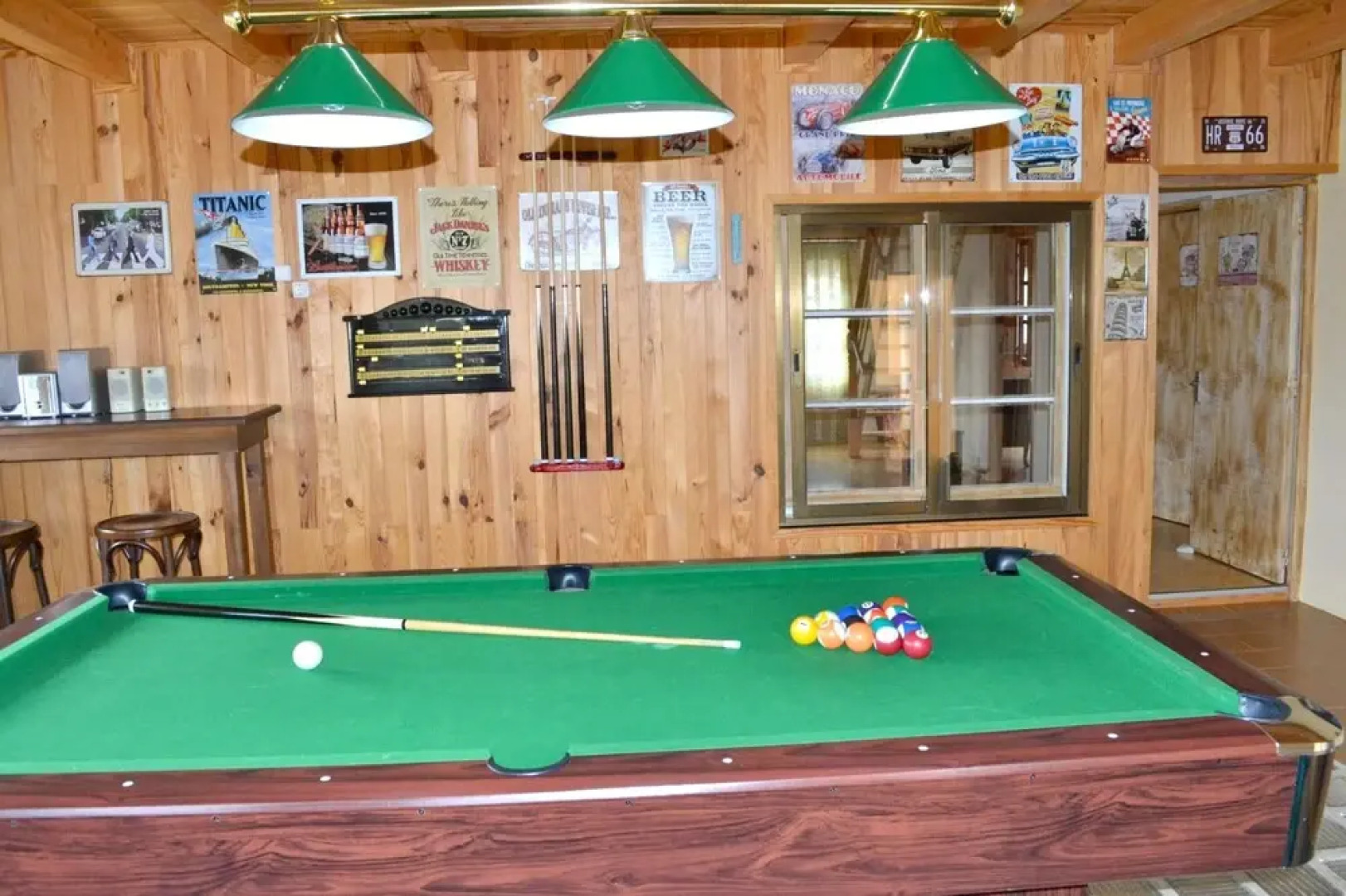 House With 5 Bedrooms in Morales de Rey, With Enclosed Garden and Wifi Near the Slopes