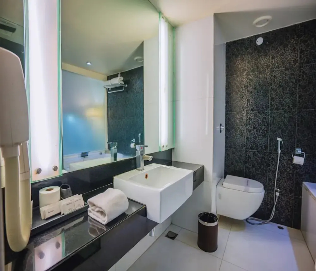Barsana Hotel & Resort