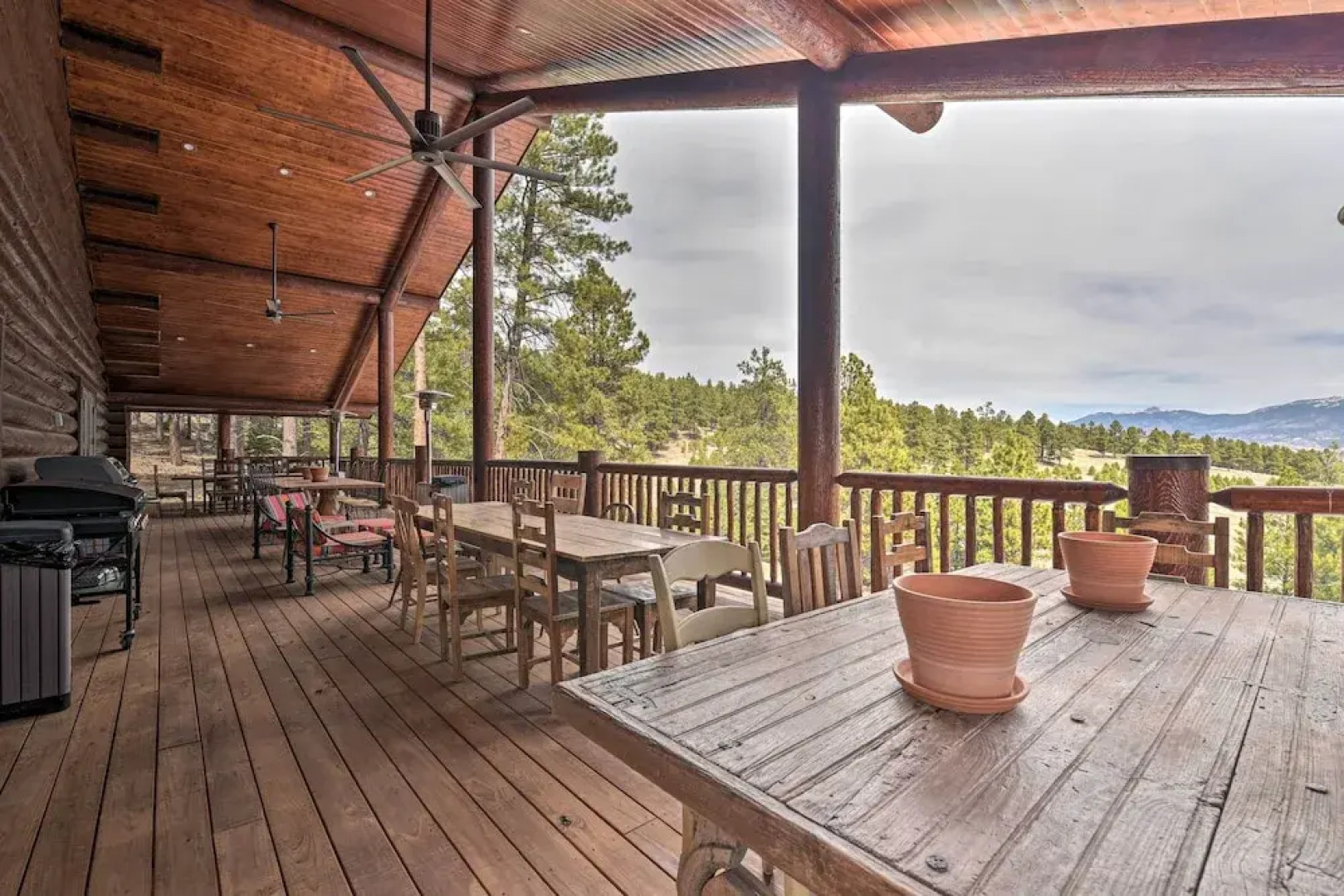 Grand Mountain Retreat in Angel Fire w/ Game Room!