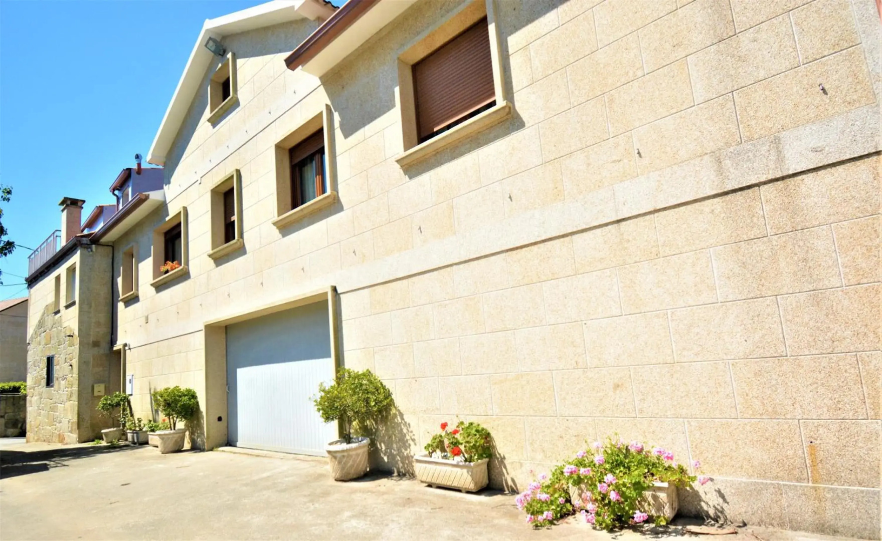 Apartamentos de playa en un entorno rural