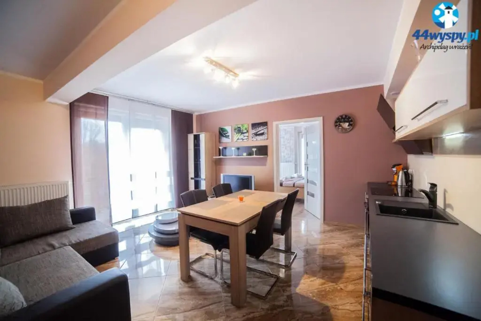 Four Seasons Aquamarina