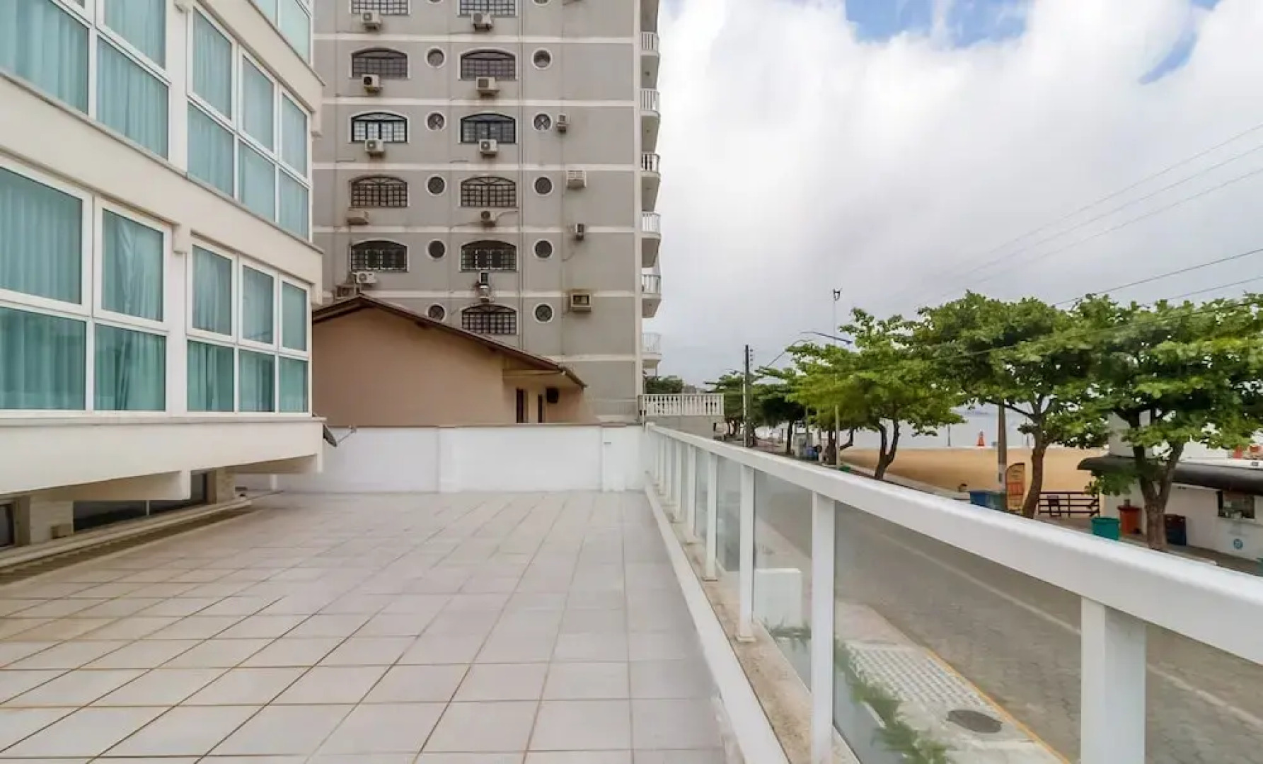 3BR apt Near Beach w/ Garage in Picarras Nra0490